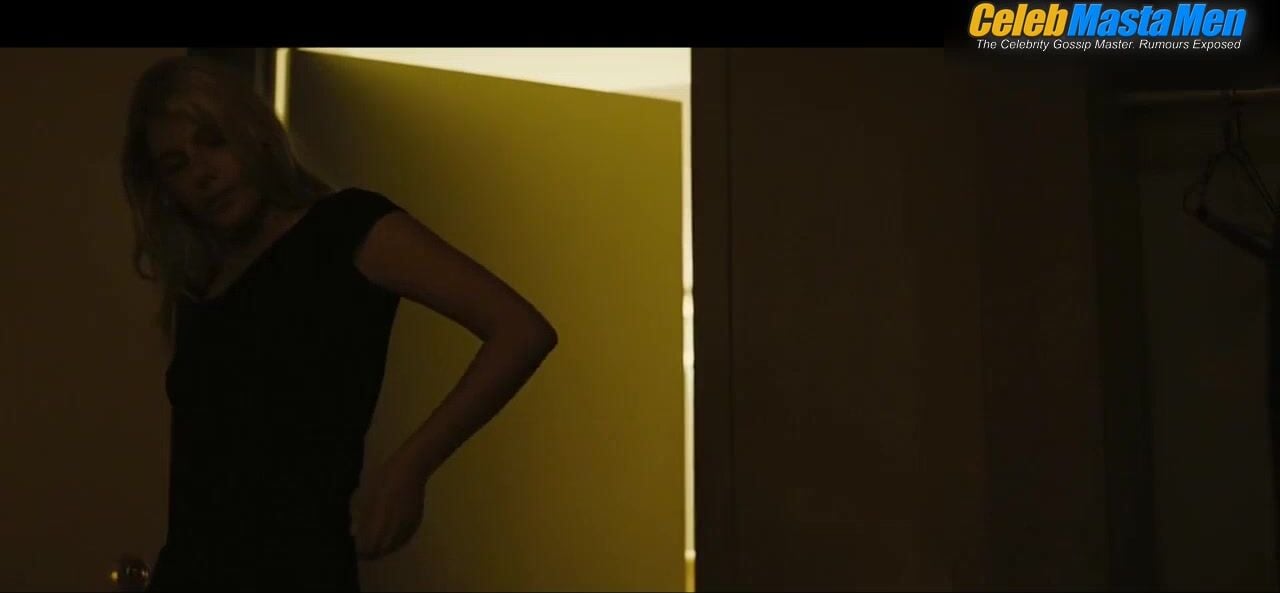 Jake Gyllenhaal Ass Scene From Enemy - Photo 2 of 5 photo 5
