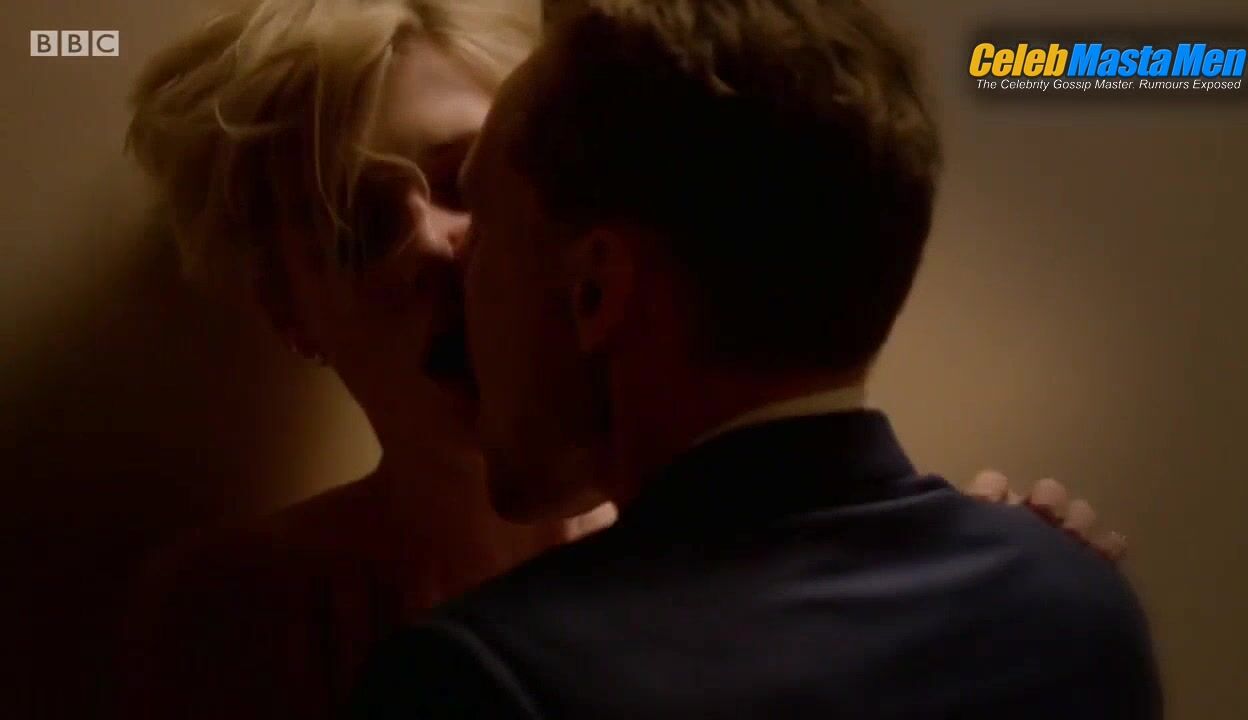 Tom Hiddleston Hot Scene From The Night Manager - Photo 1 of 5 photo 5