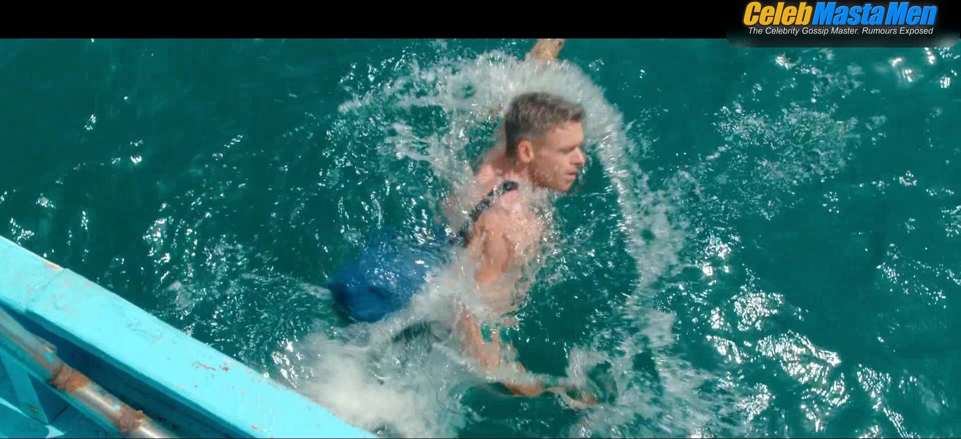 Richard Madden ’s Shirtless Scene From Killer Heat - Photo 1 of 5 photo 4