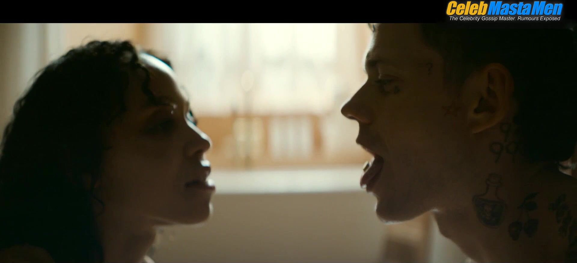 Bill Skarsgard ’s Booty, Shirtless Scene In The Crow - Photo 2 of 5 photo 4
