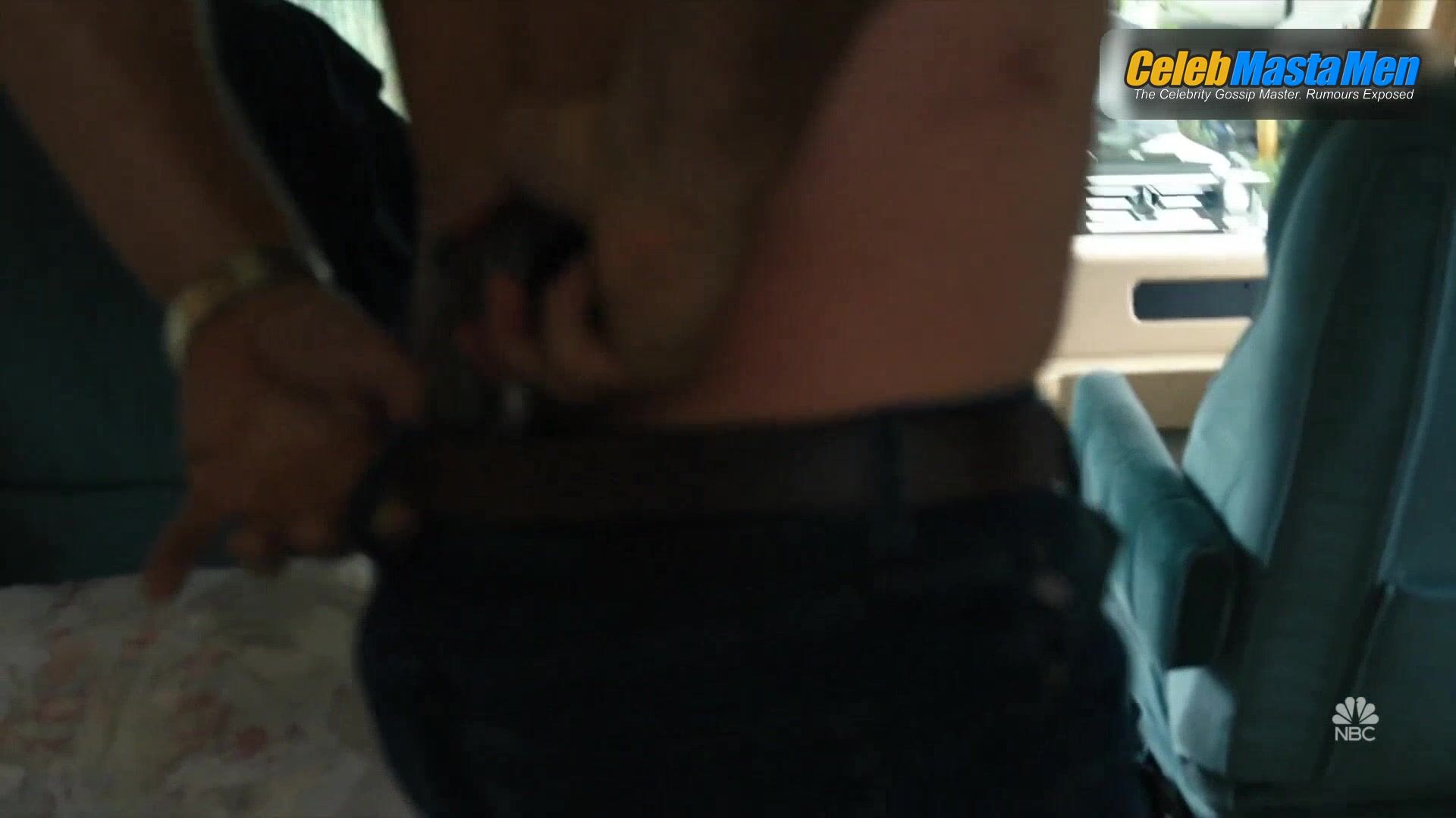 Christopher Meloni ’s Shirtless Scene From Law & - Photo 1 of 5 photo 4
