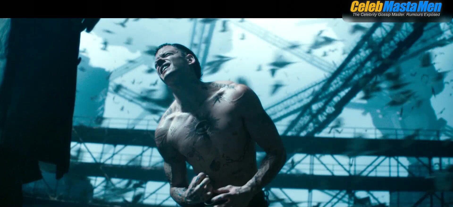 Bill Skarsgard Shirtless Scene In The Crow - Photo 1 of 5