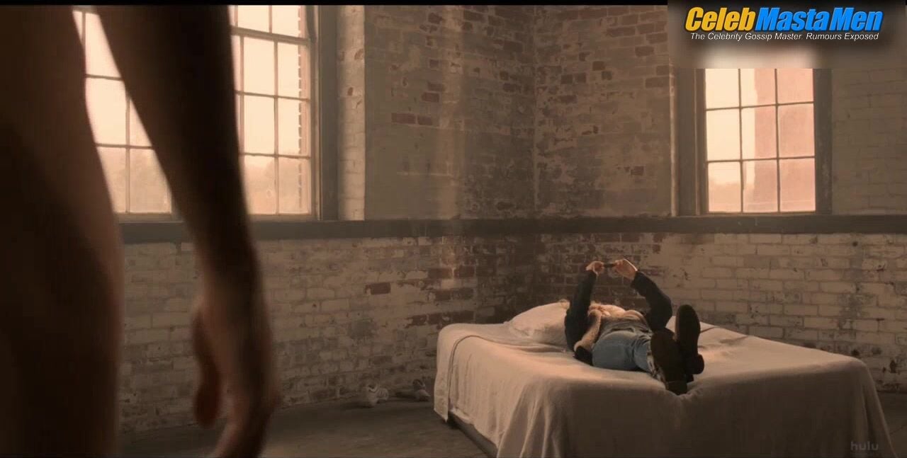 Bill Skarsgard Body Double, Ass Scene In Castle Rock - Photo 2 of 5 photo 4