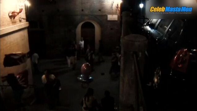 Henry Lloyd-hughes Tom Hiddleston And Shirtless Scene From - Photo 1 of 5 photo 4