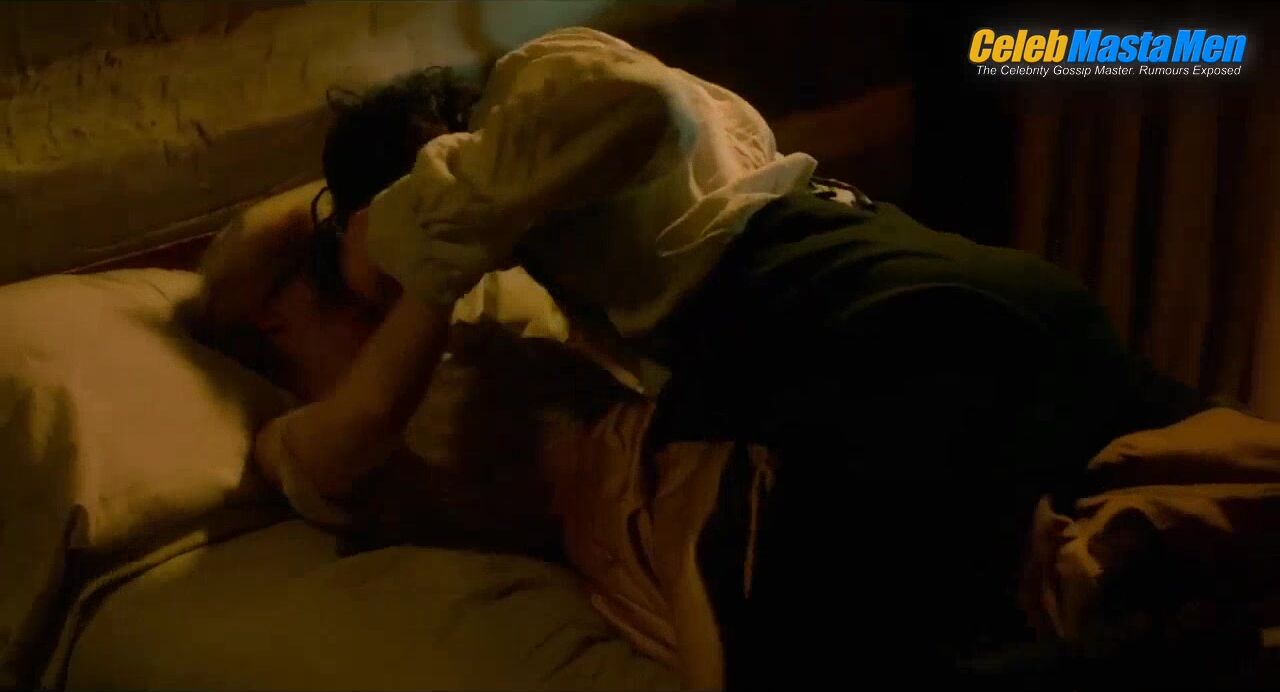 Tom Hiddleston Ass, Straight Sex Scene From Crimson Peak - Photo 2 of 5 photo 1