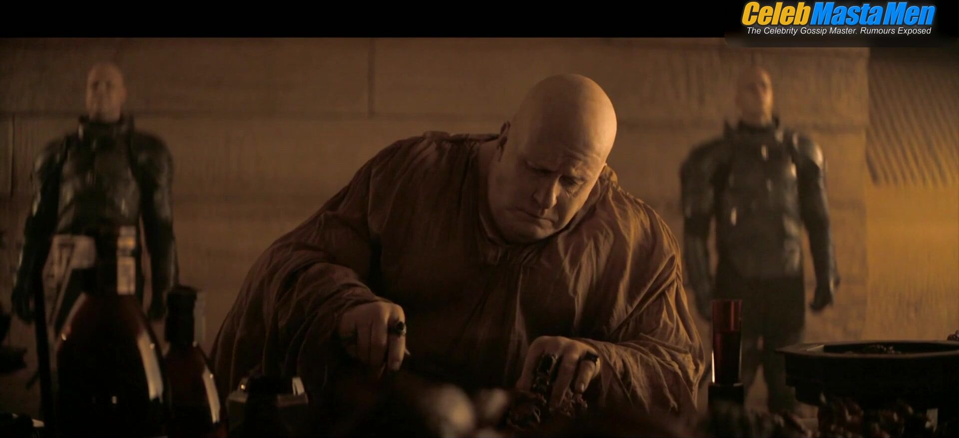 Oscar Isaac ’s Shirtless Scene From Dune - Photo 1 of 5 photo 4