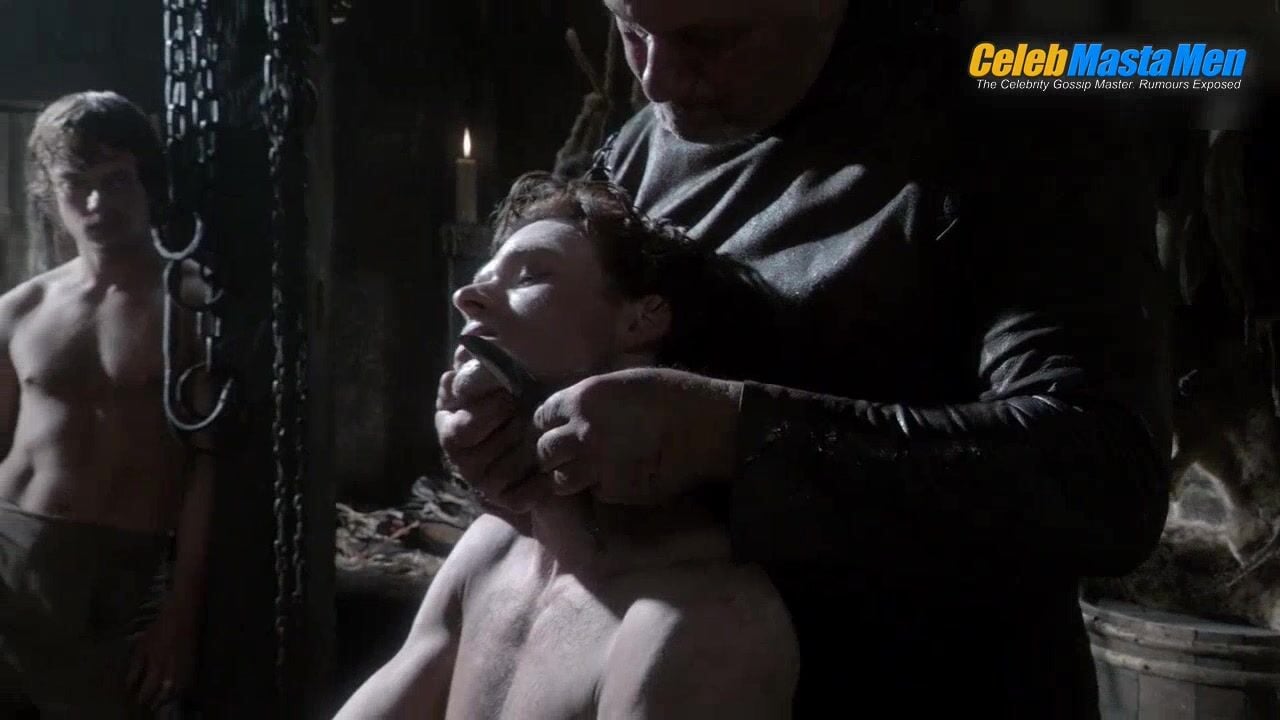 Alfie Allen , Kit Harington And Richard Madden Shirtless - Photo 1 of 5