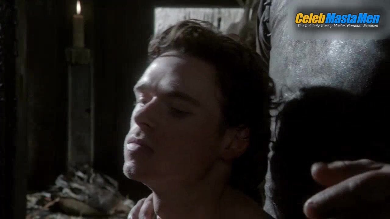 Alfie Allen , Kit Harington And Richard Madden Shirtless - Photo 1 of 5 photo 4
