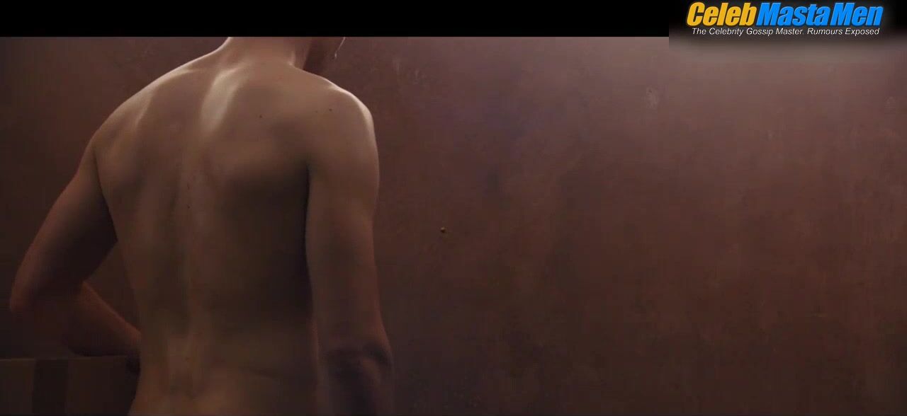 Tom Hiddleston Shirtless Scene From High-rise - Photo 2 of 5 photo 5