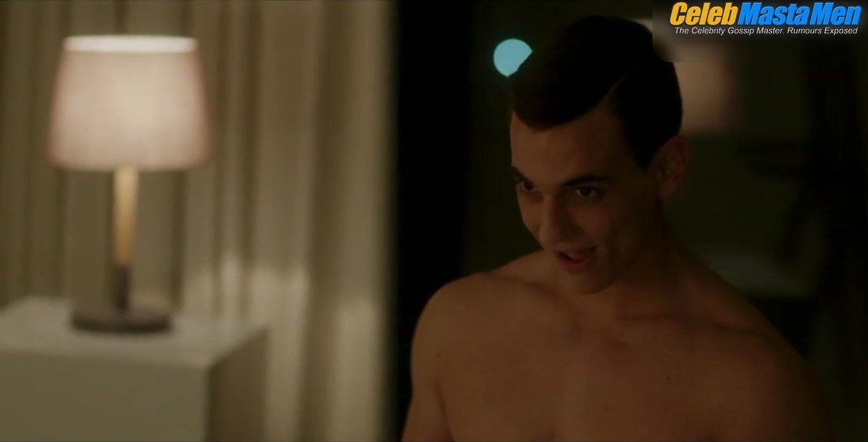 Miguel Herran ’s Shirtless, Straight Scene From Elite - Photo 2 of 5