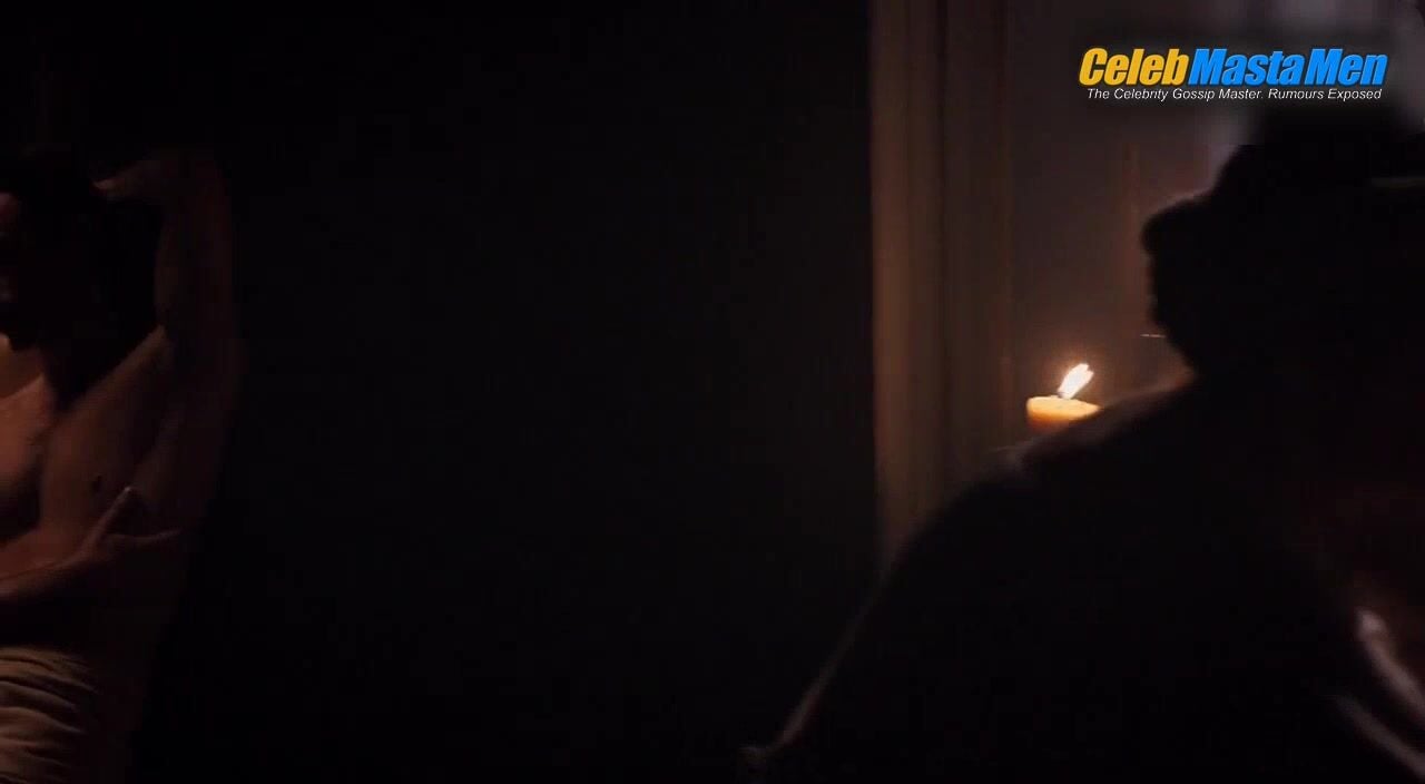 David Dawson Tom Hiddleston And Shirtless Scene From The - Photo 1 of 5
