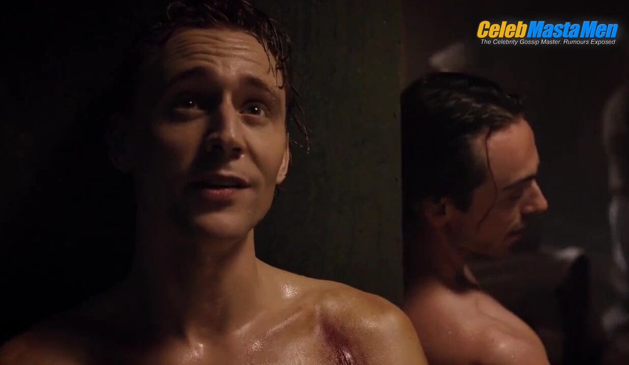 David Dawson Tom Hiddleston And Shirtless Scene From The - Photo 1 of 5 photo 2