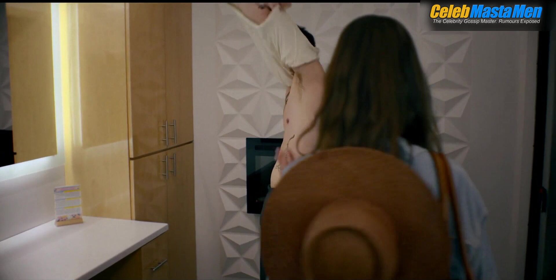 Nicholas Galitzine ’s Shirtless Scene From The Idea Of You - Photo 1 of 5 photo 2