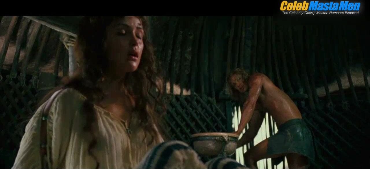Brad Pitt Shirtless, Sexy Scene From Troy - Photo 3 of 5 photo 2
