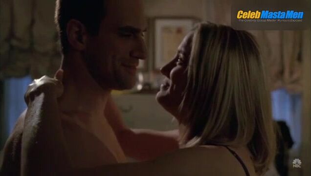 Christopher Meloni ’s Shirtless, Bulge Scene From Law - Photo 2 of 5 photo 5