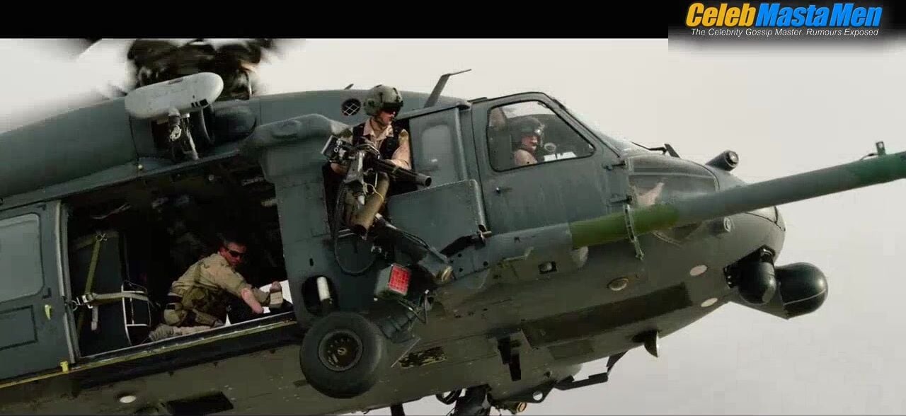 Mark Wahlberg Shirtless,underwear Scene From Lone Survivor - Photo 1 of 5 photo 2