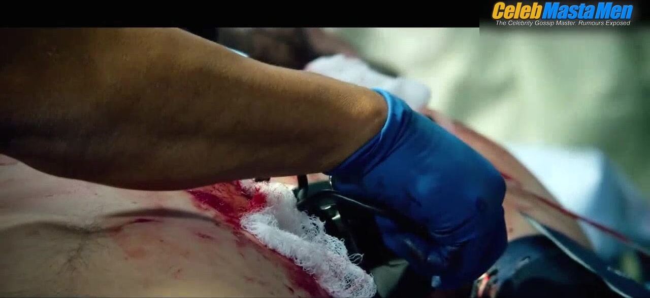 Mark Wahlberg Shirtless,underwear Scene From Lone Survivor - Photo 1 of 5 photo 4
