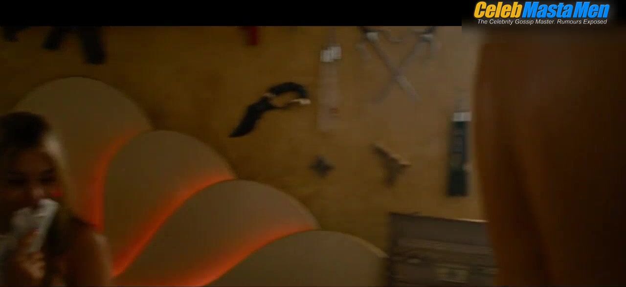 James Franco Shirtless, Sexy Scene From Spring Breakers - Photo 1 of 5