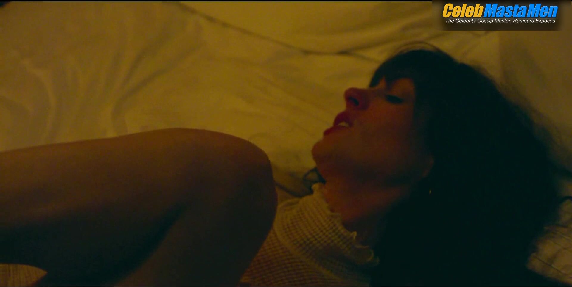 Nicholas Galitzine Goes Shirtless, Straight Scene From The Idea - Photo 2 of 5