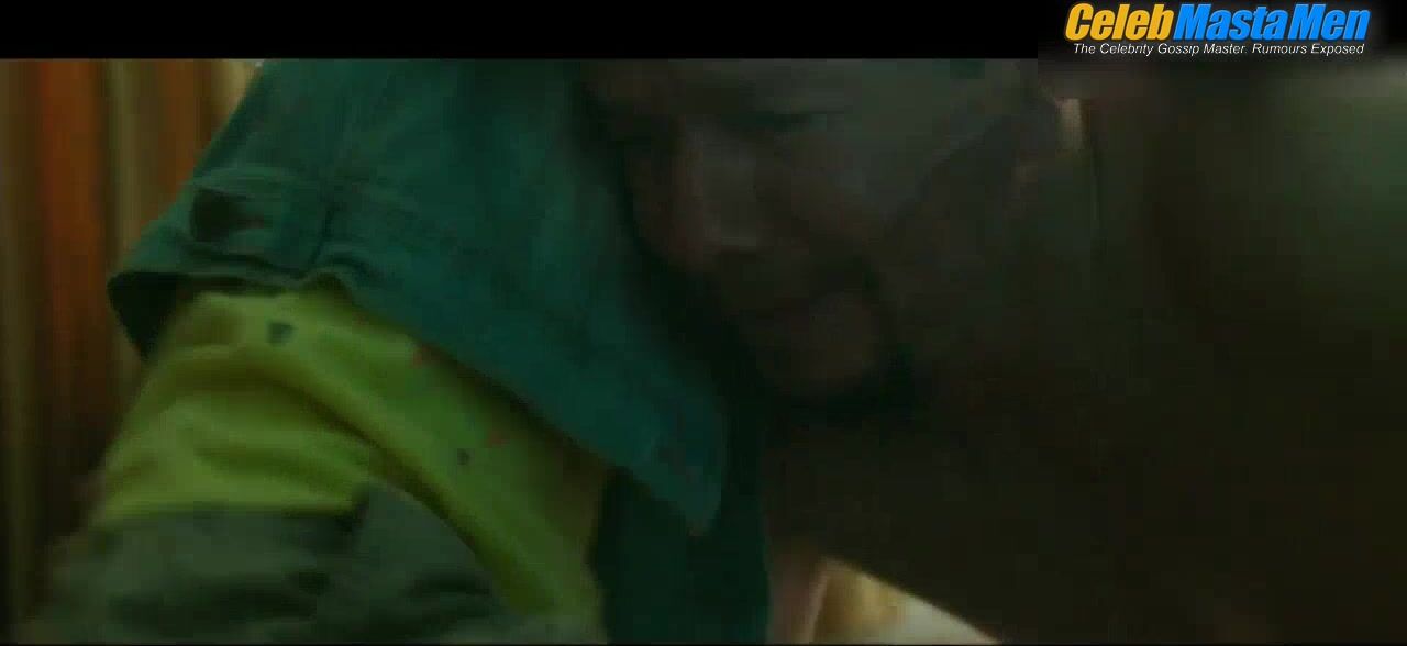 Mark Wahlberg Sexy Scene From Deepwater Horizon - Photo 2 of 5 photo 4