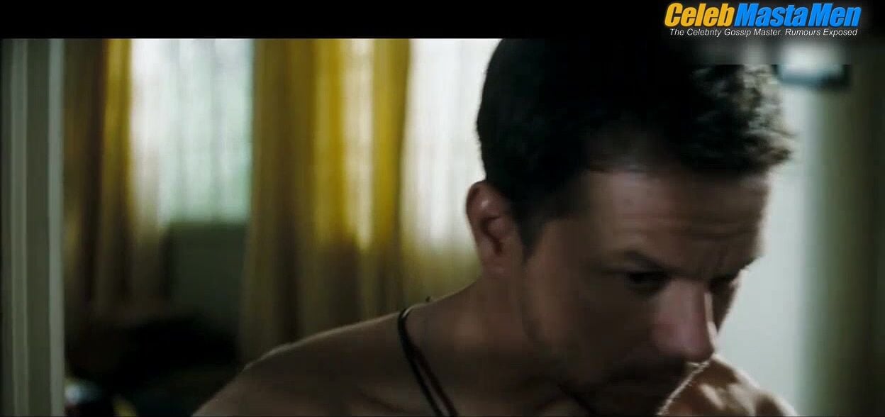 Mark Wahlberg ’s Shirtless Scene From Shooter - Photo 2 of 5 photo 1