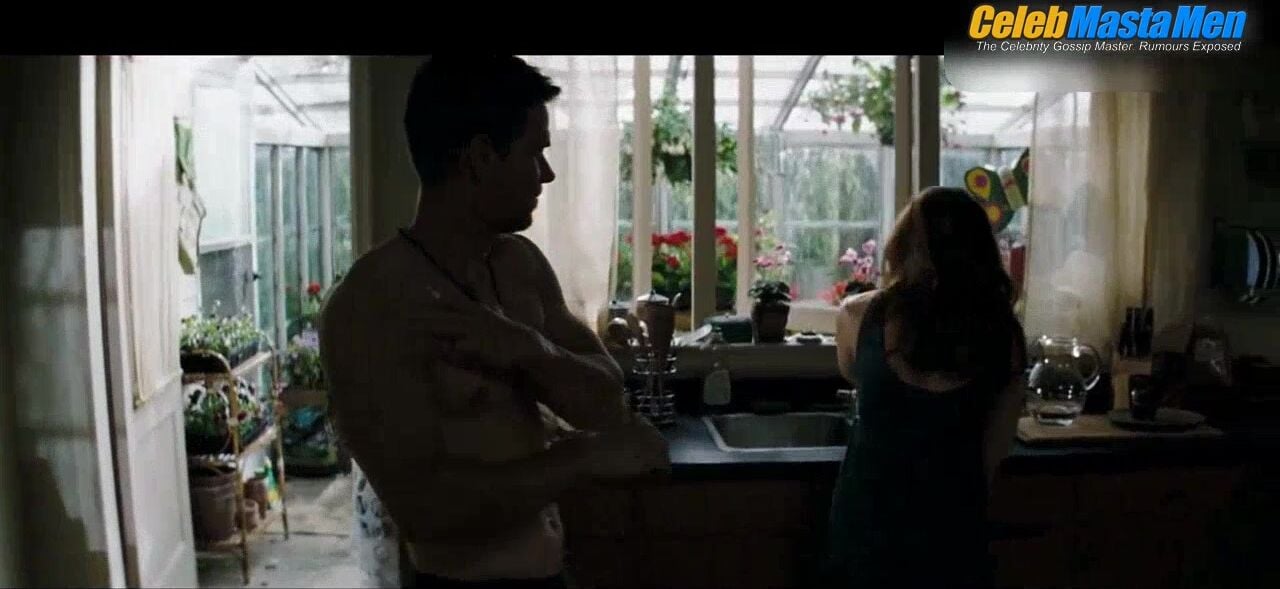 Mark Wahlberg ’s Shirtless Scene From Shooter - Photo 2 of 5 photo 5