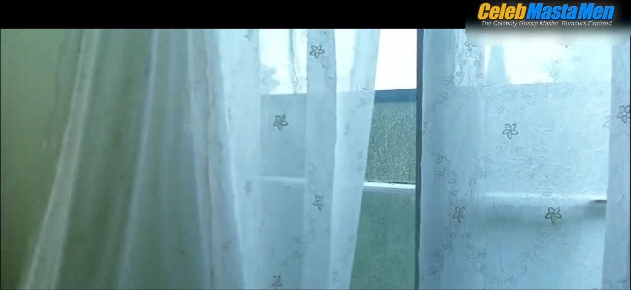 Brad Pitt ’s Shirtless Scene From The Mexican - Photo 2 of 5