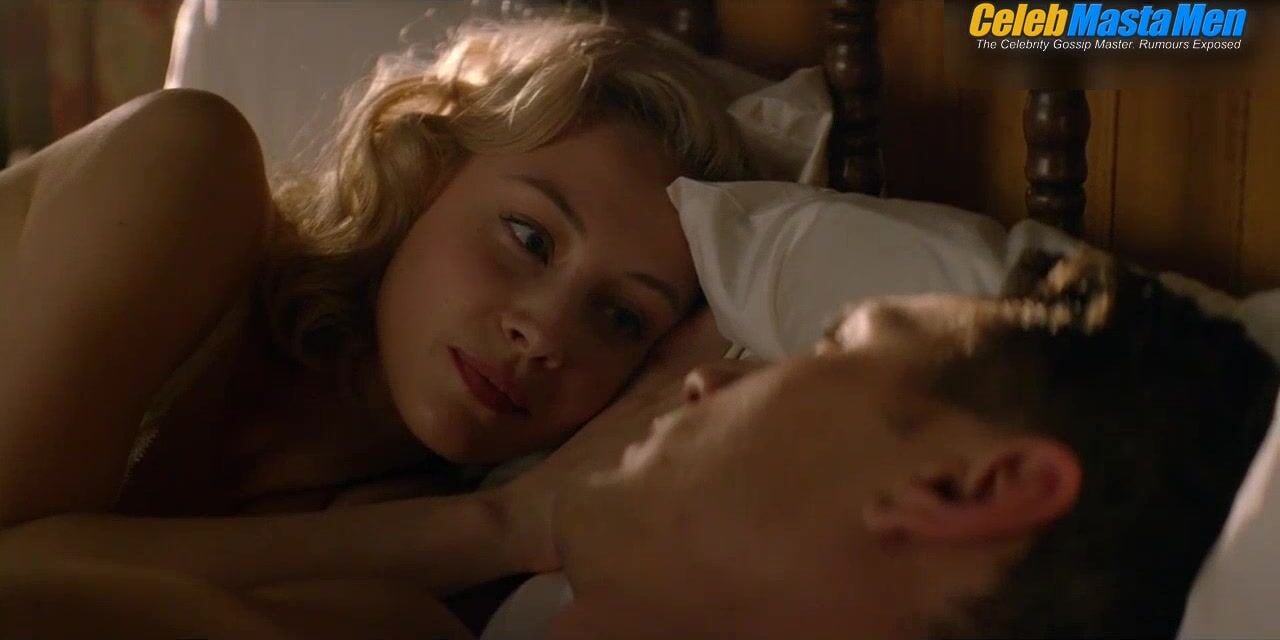 James Franco Shirtless,underwear Scene From 11.22.63 - Photo 2 of 5