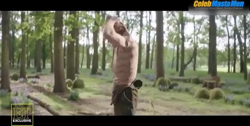 Ethan Slater And Jonathan Bailey Shirtless, Straight - Photo 2 of 5 photo 5