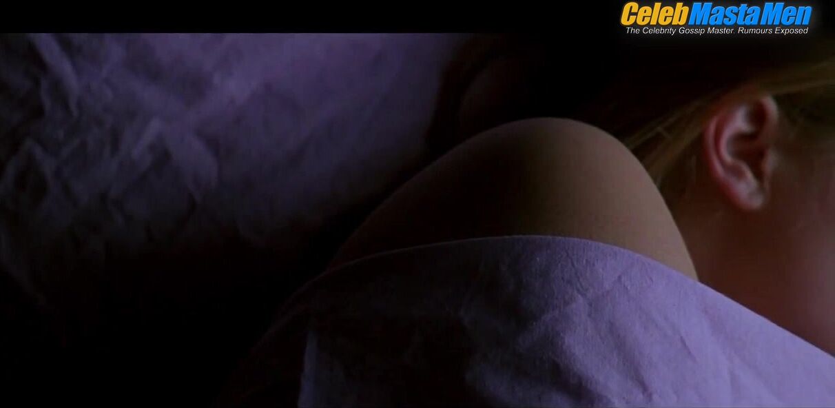 Mark Wahlberg ’s Sexy Scene From Fear - Photo 1 of 5
