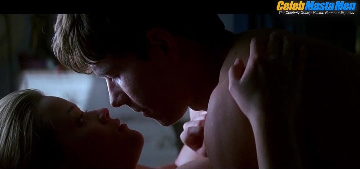 Mark Wahlberg ’s Sexy Scene From Fear - Photo 1 of 5 photo 5