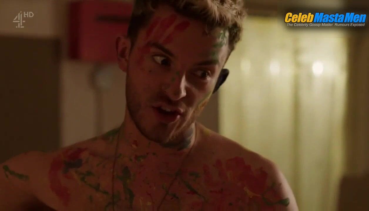Jonathan Bailey Shirtless, Sexy Scene From Crashing - Photo 2 of 5 photo 1