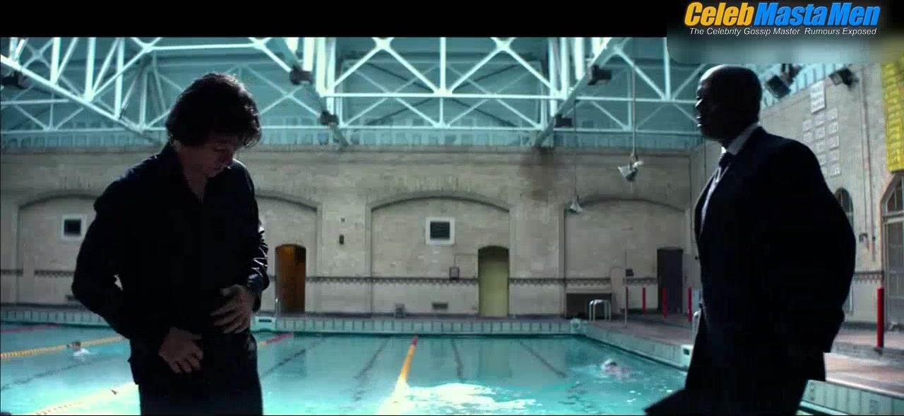 Mark Wahlberg Underwear,bulge Scene From The Gambler - Photo 3 of 5 photo 1
