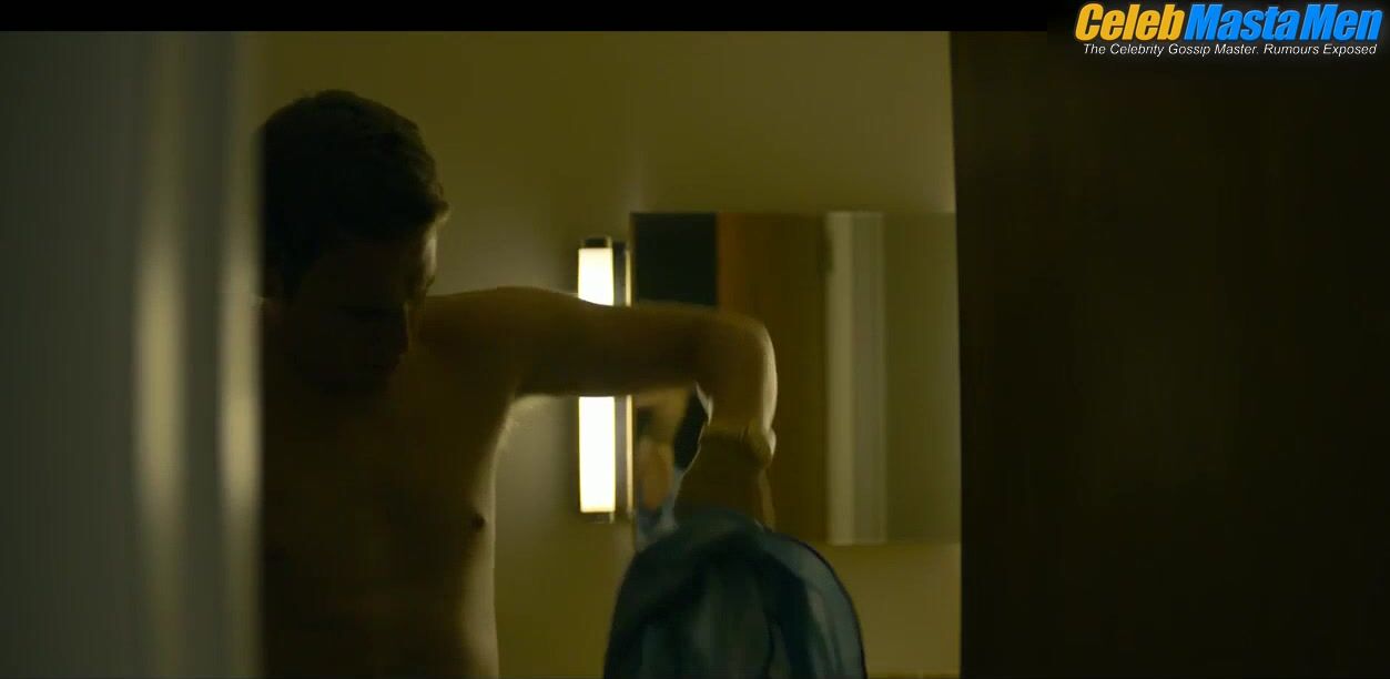 Jonathan Groff Shirtless Scene In Mindhunter - Photo 1 of 5 photo 5