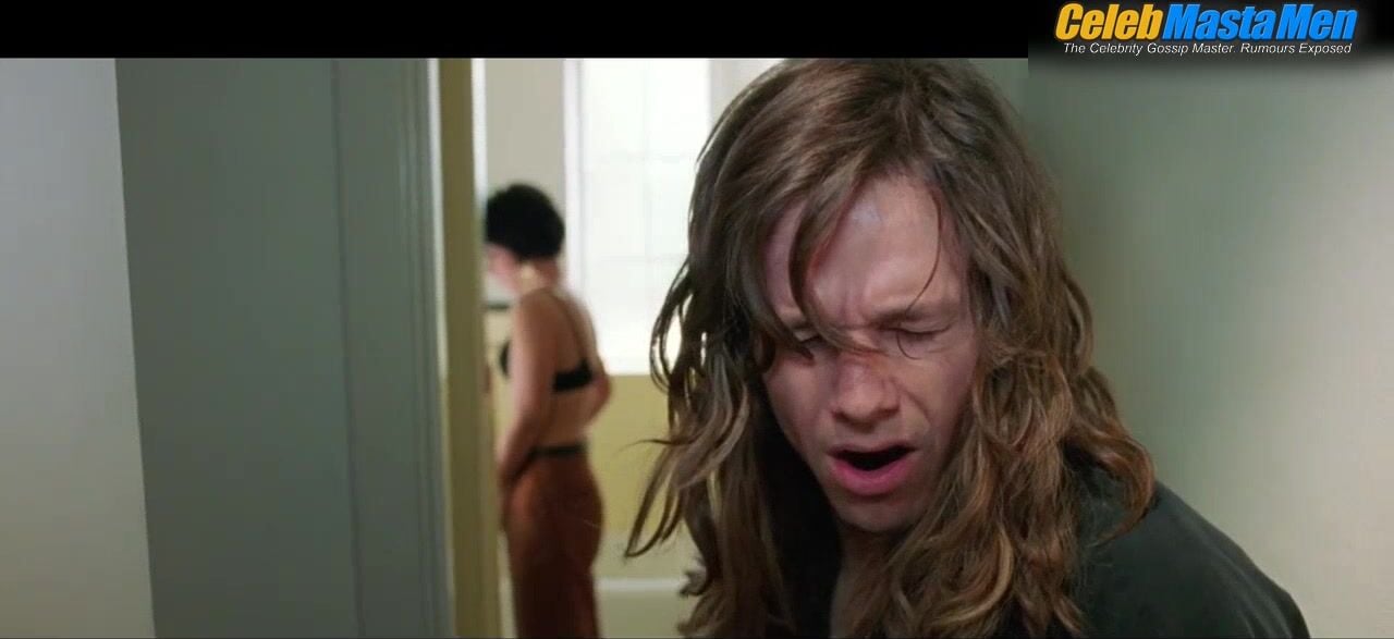 Mark Wahlberg ’s Underwear And Shirtless Scene In - Photo 5 of 5