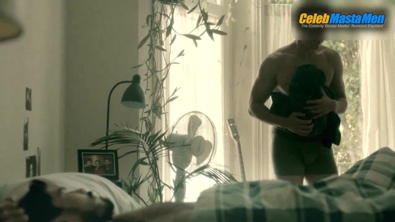 Jonathan Groff ’s Sexy Scene From Looking - Photo 3 of 5 photo 5