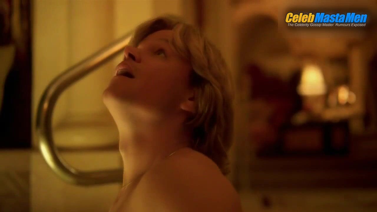 Matt Damon Shirtless, Naked Butt Scene From Behind The - Photo 3 of 5 photo 1