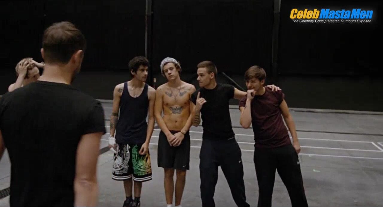Harry Styles Zayn Malik And Shirtless, Sexy Scene From - Photo 1 of 5