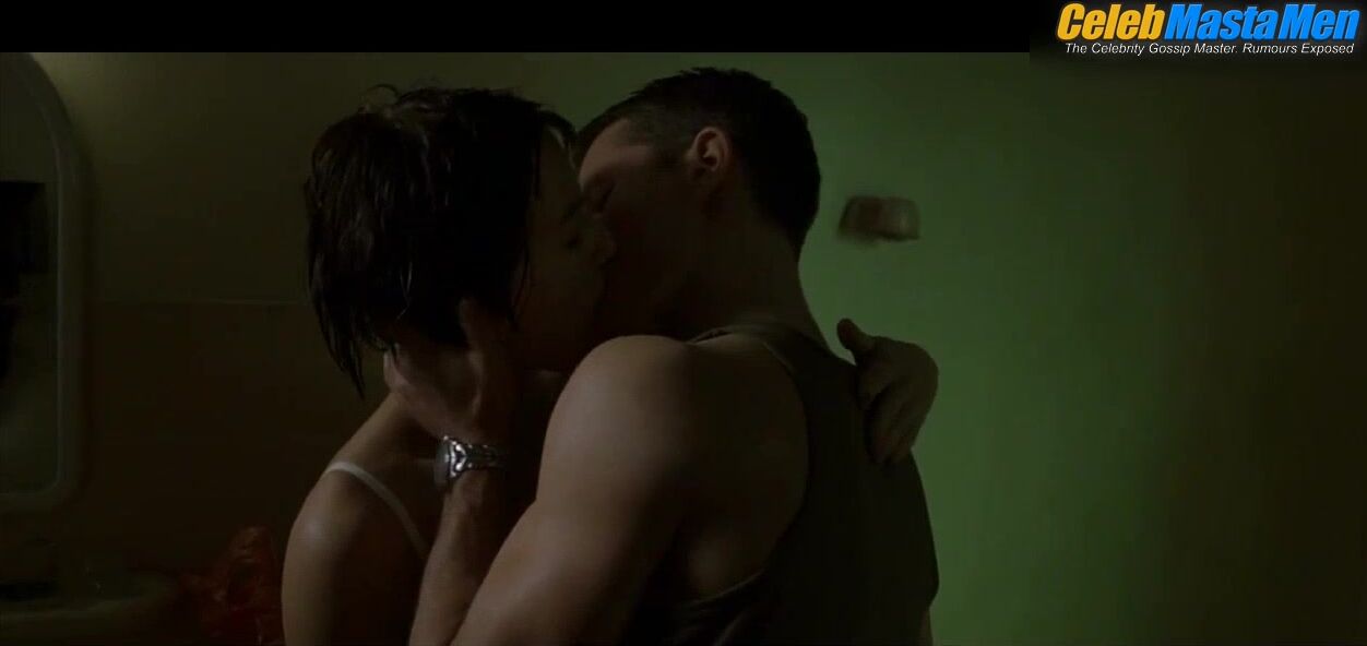 Matt Damon ’s Shirtless Scene From The Bourne - Photo 3 of 5 photo 4