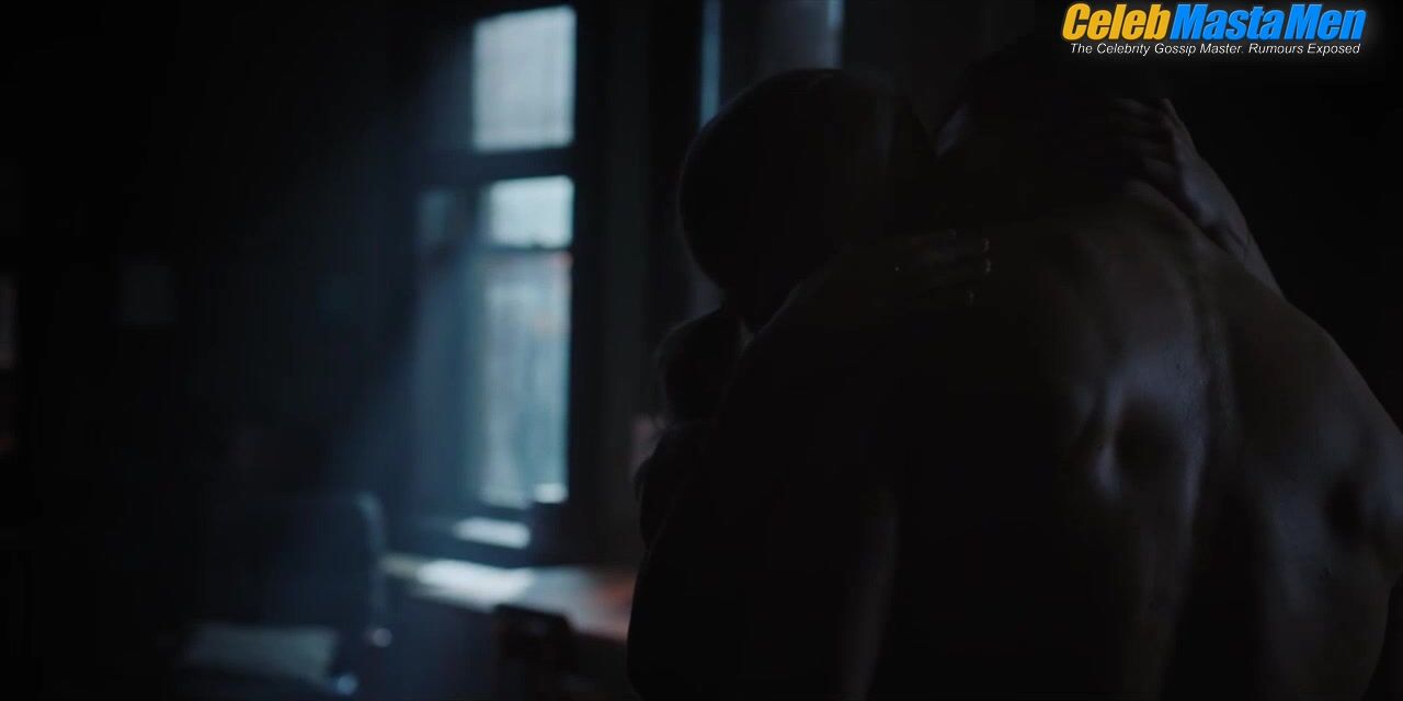 Alan Ritchson ’s Ass, Straight Scene In Titans - Photo 3 of 5 photo 5
