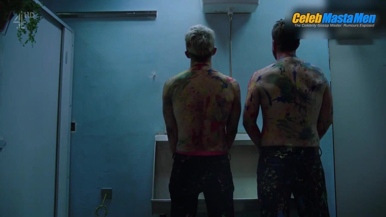 Jonathan Bailey And Lachie Chapman Shirtless, Sexy Scene - Photo 1 of 5