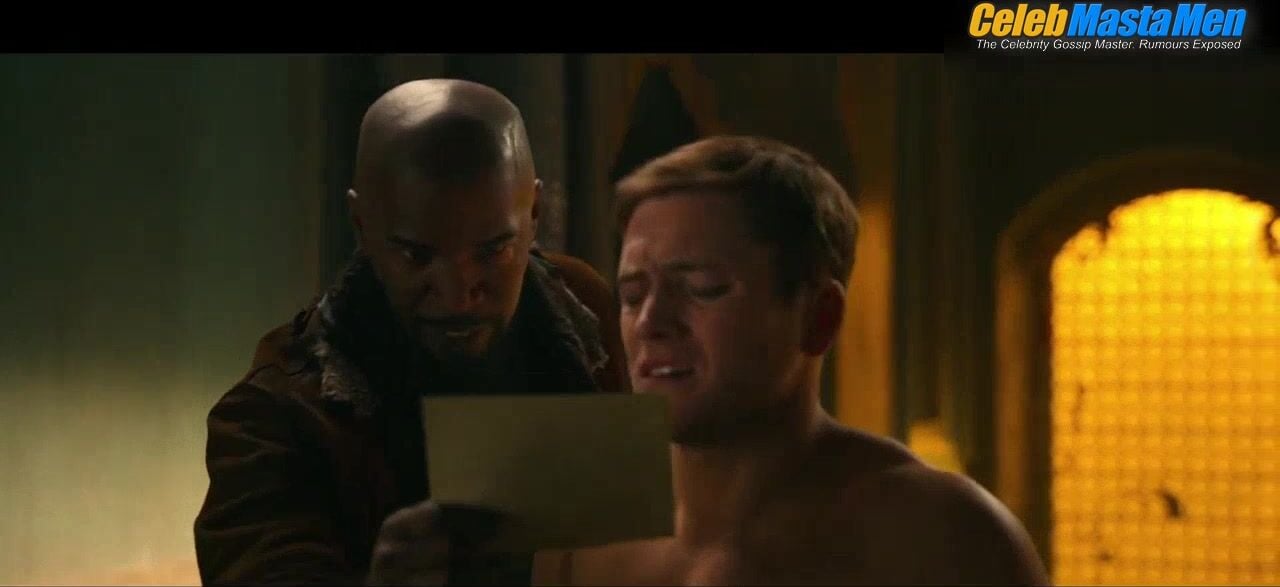Taron Egerton ’s Shirtless Scene From Robin Hood - Photo 2 of 5