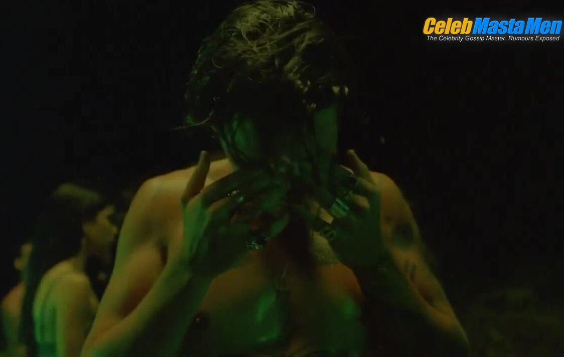 Harry Styles Shirtless Scene In : Lights Up - Photo 1 of 5