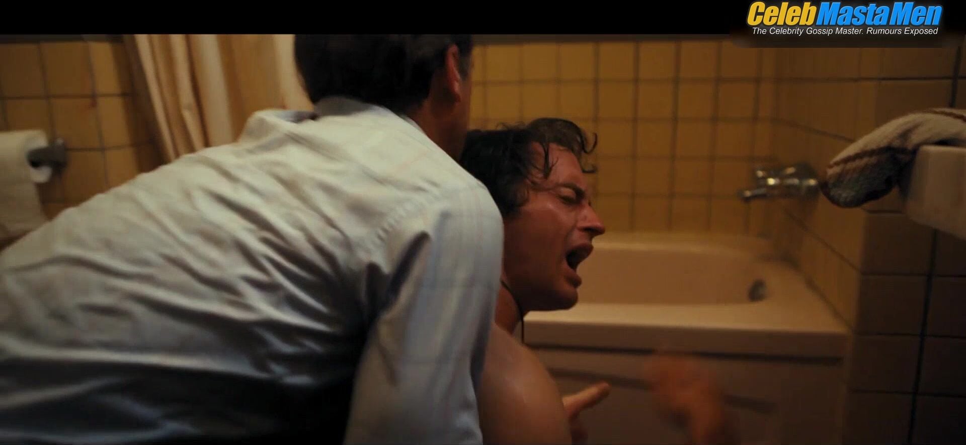 Jonathan Bailey Ass And Shirtless Scene From Fellow Travelers - Photo 3 of 5 photo 4