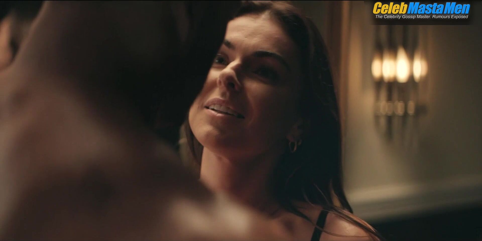 Alan Ritchson Shirtless In A Straight Scene From Reacher - Photo 2 of 5 photo 5