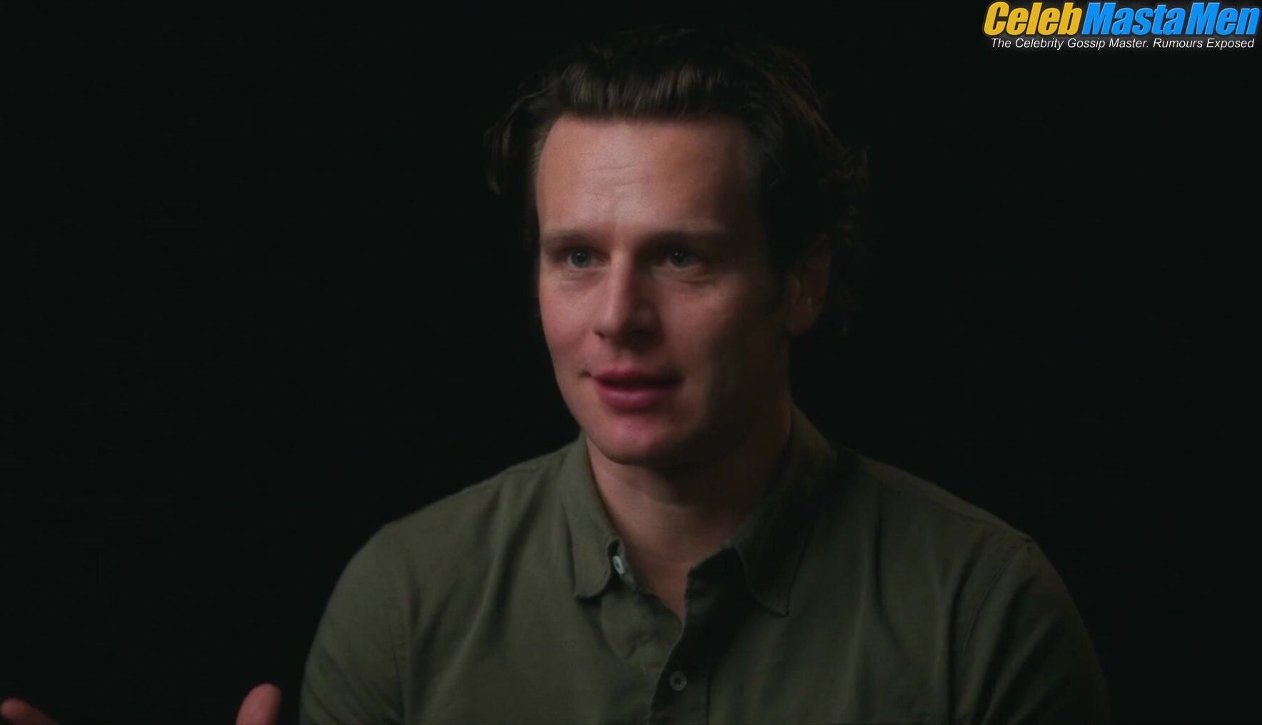 Jonathan Groff Booty, Straight Sex Scene From Spring - Photo 3 of 5 photo 5
