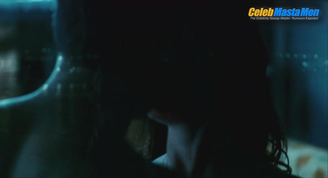 Matt Damon ’s Shirtless Scene From The Adjustt - Photo 3 of 5 photo 1