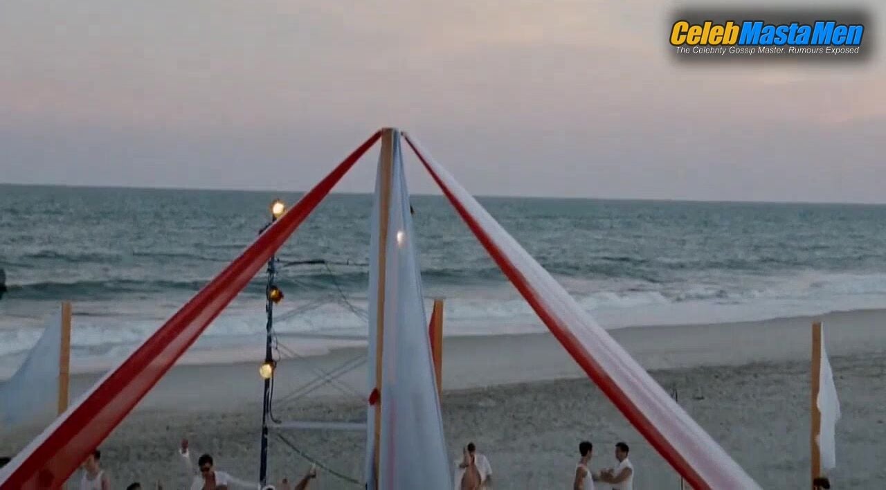 Jonathan Groff And Taylor Kitsch Gay,sexy Scene From The - Photo 1 of 5