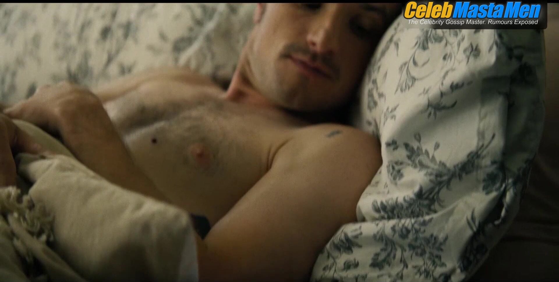 Josh Hutcherson Shirtless Scene In I Love La - Photo 1 of 5