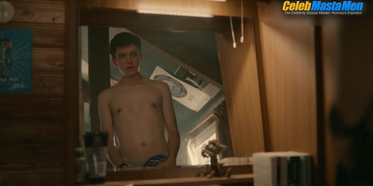 Asa Butterfield Shirtless Scene In Sex Education - Photo 1 of 5 photo 4
